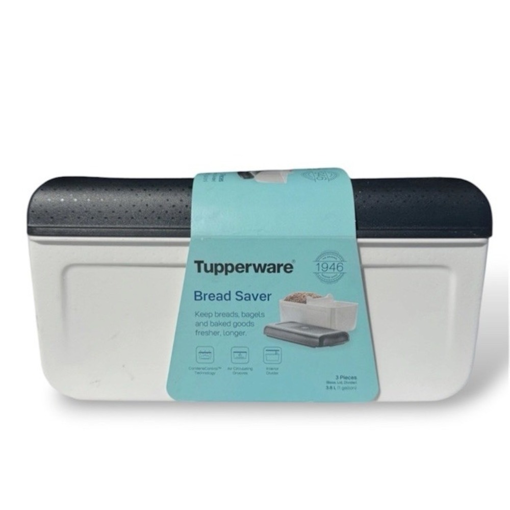 Tupperware Bread Saver Bread & Bakery Storage Box 1 Gallon **NEW & UNOPENED**